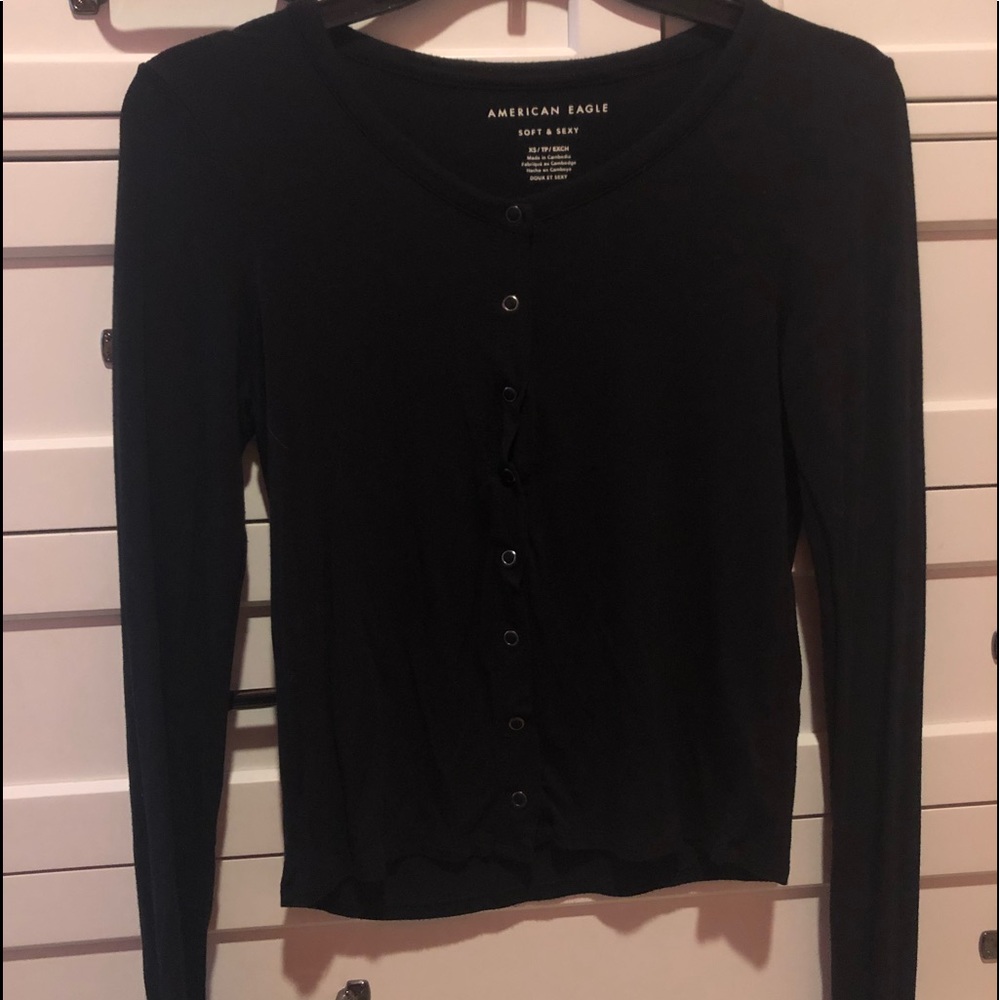 BASIC BLACK LONG SLEEVE
